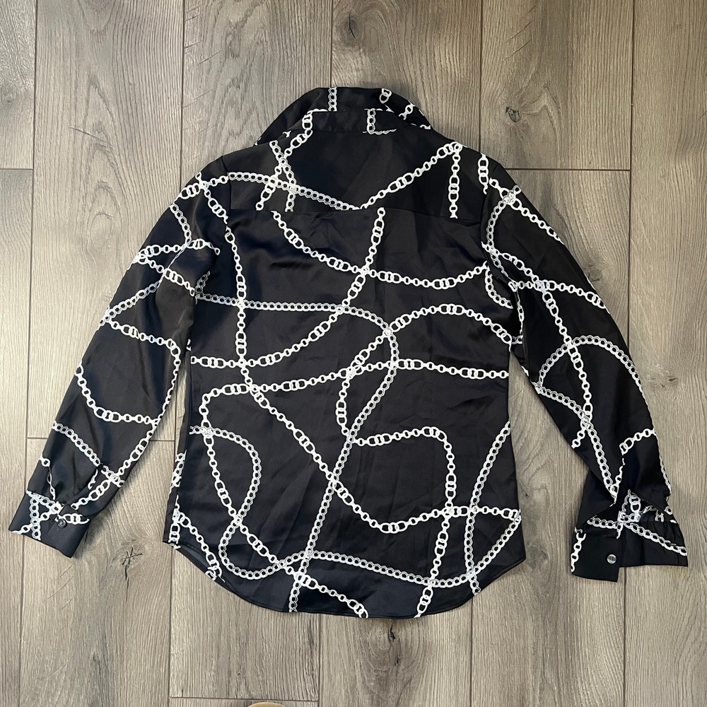 Ann Taylor Factory XS Petite black‎ white chain patterned button up blouse